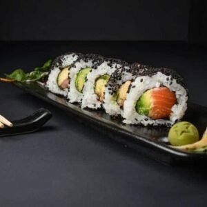 gohan roll clasico